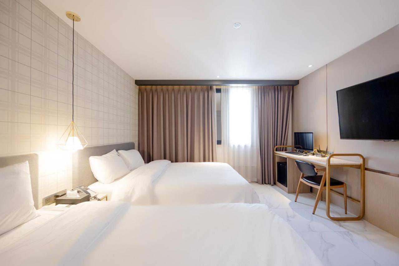 בוסאן Hound Hotel Seomyeon-Beomcheon מראה חיצוני תמונה