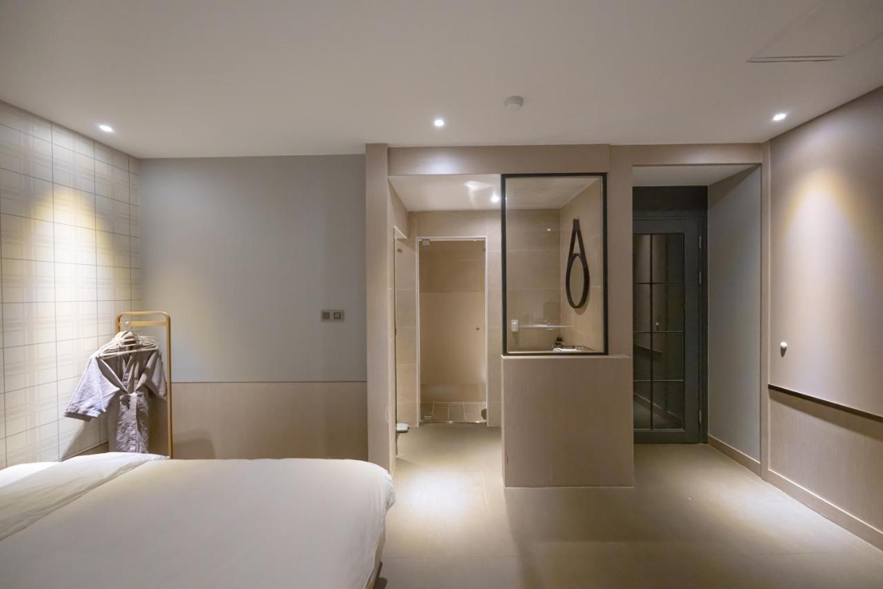 בוסאן Hound Hotel Seomyeon-Beomcheon מראה חיצוני תמונה
